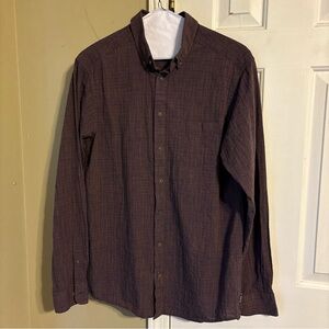 Rowm LgT Casual Button-Down Shirt in dark cherry